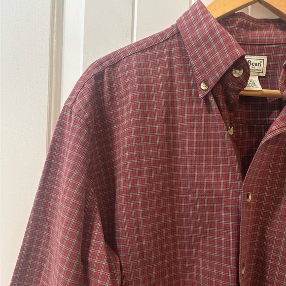 LL Bean Red Plaid Button Down Shirt Size Medium - Picture 2 of 4